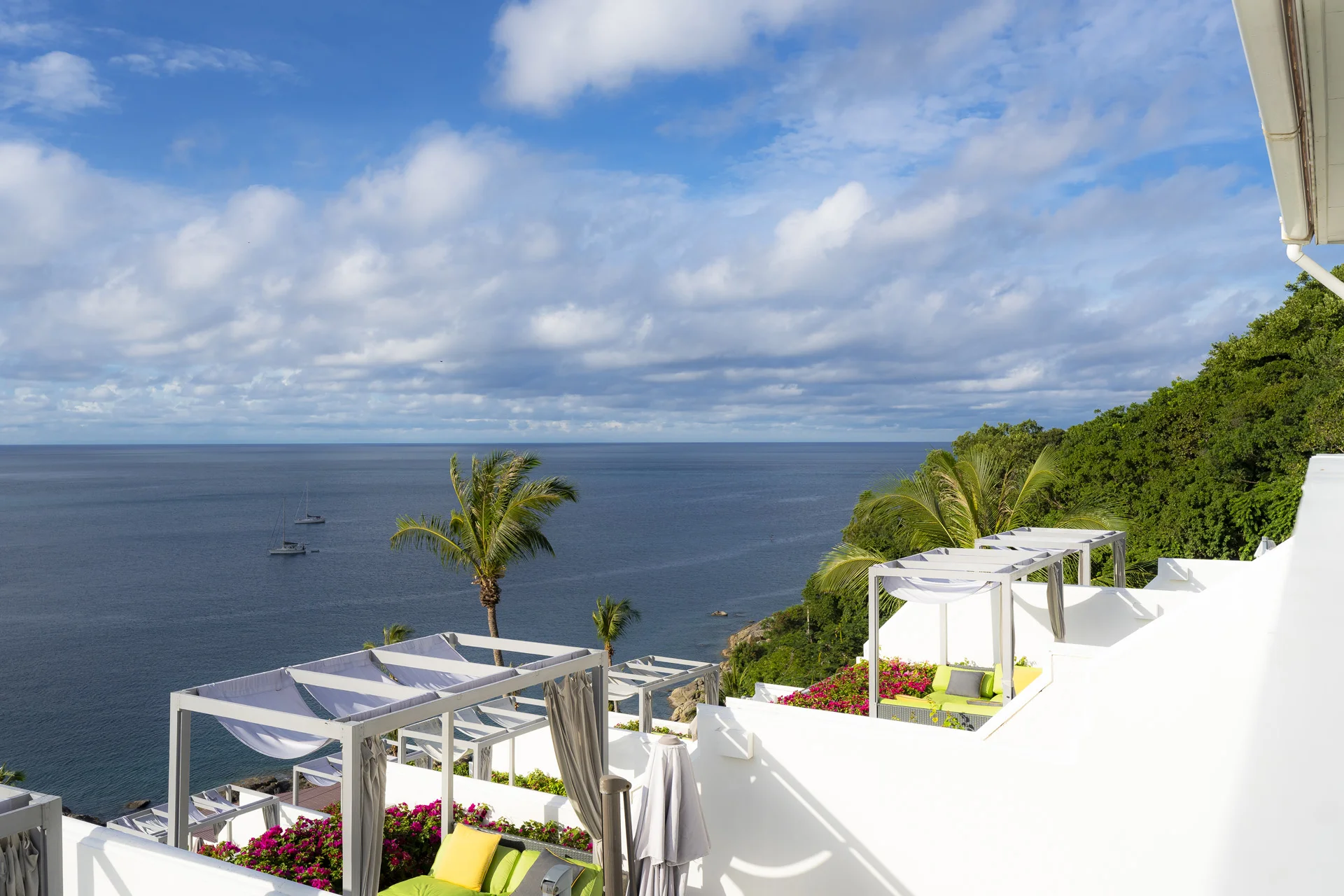 Вид на океан - отель Nai Harn Phuket